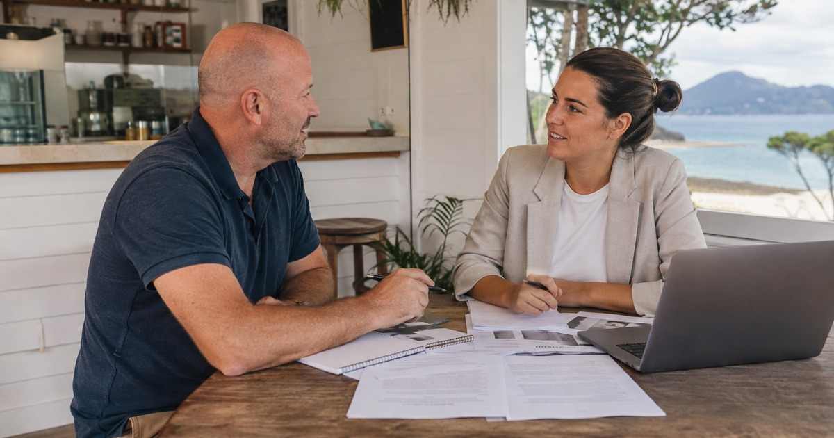 candid adviser and small business owner discussing insurance choices in Albany WA, featured editorial scene